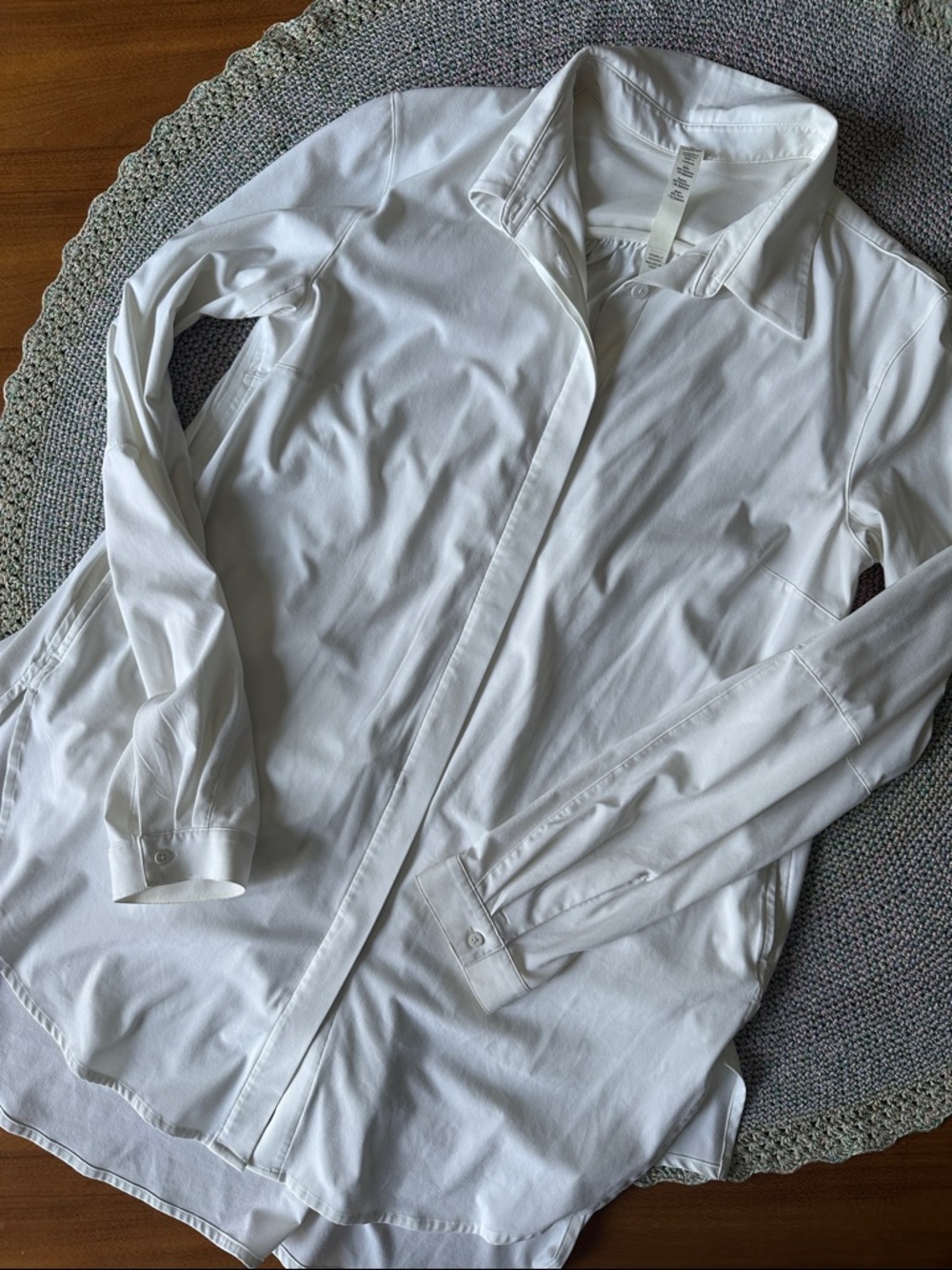 Lululemon In The Moment White Long Sleeve Button Down Shirt - Picture 6 of 9